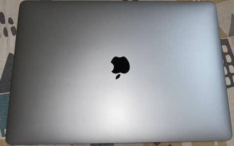 Macbook Pro 2017 | 15-inch For sale