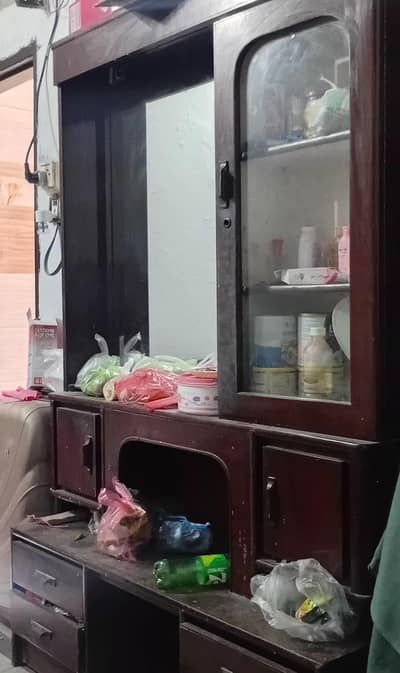 Dressing table