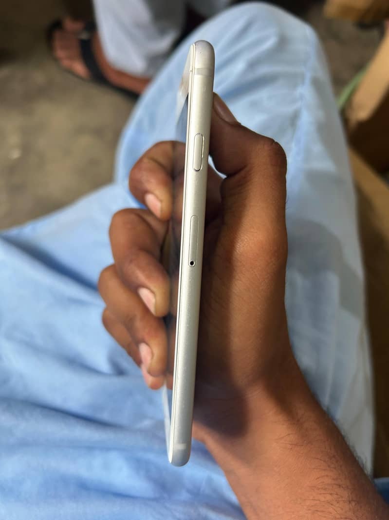 Apple iPhone 6 3