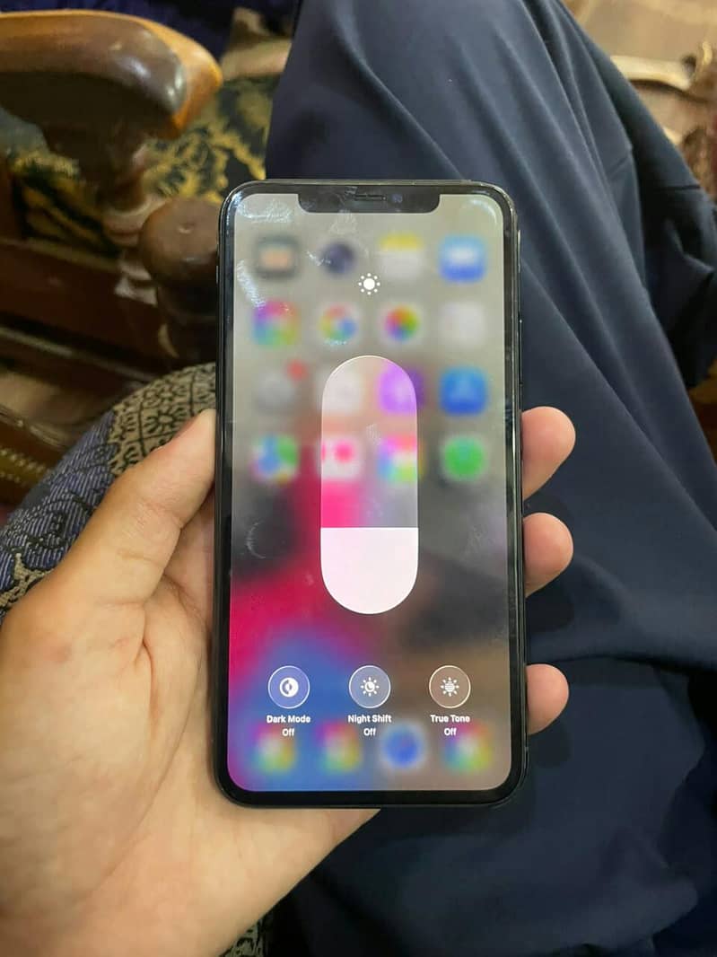 iphone 11 pro max 7
