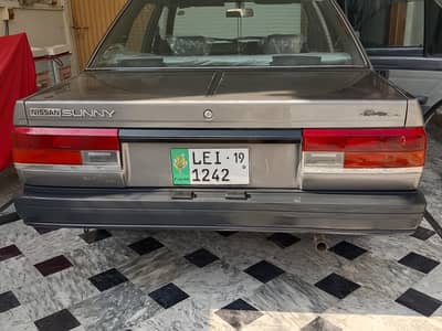 Nissan Sunny 1987