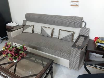 5 seater Sofa set I table set