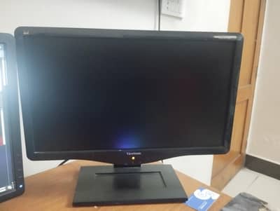 19inch 720p monitor