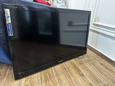 EcoStar 42” Full HD LED TV – Model CX-42L520 – Excellent Condition