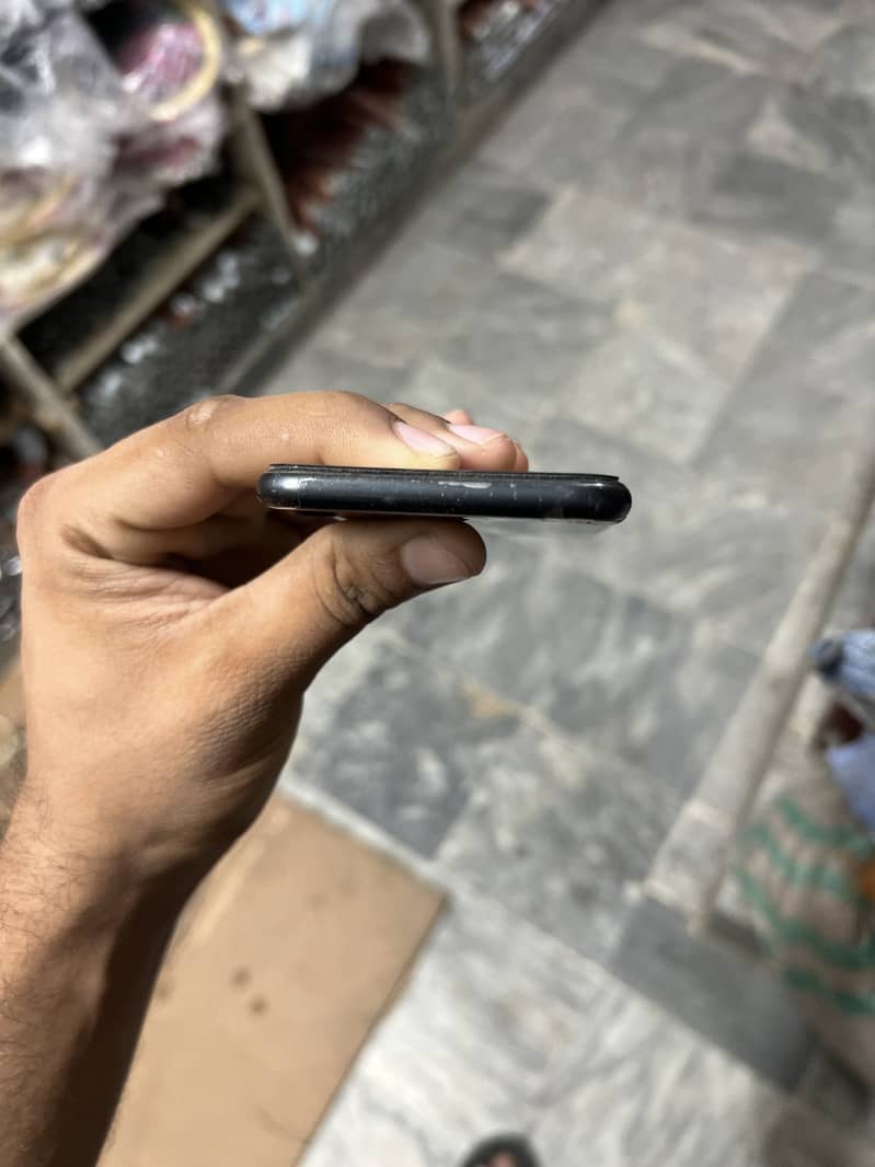 Apple iPhone 7 2