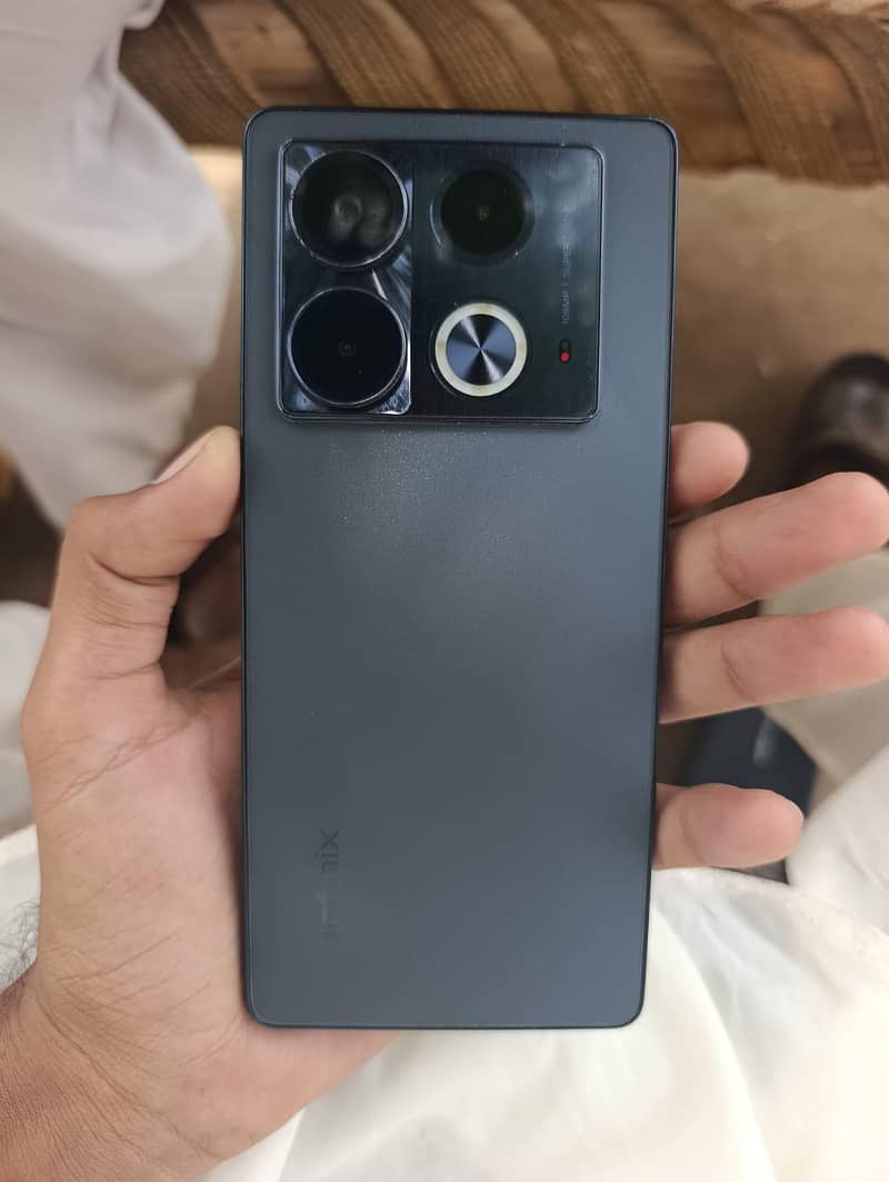 Infinix Note 40 0