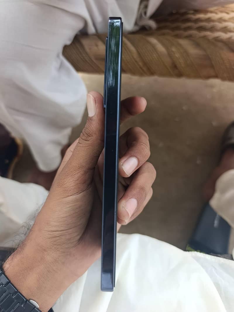 Infinix Note 40 5