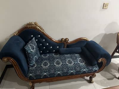 Dewan sofa