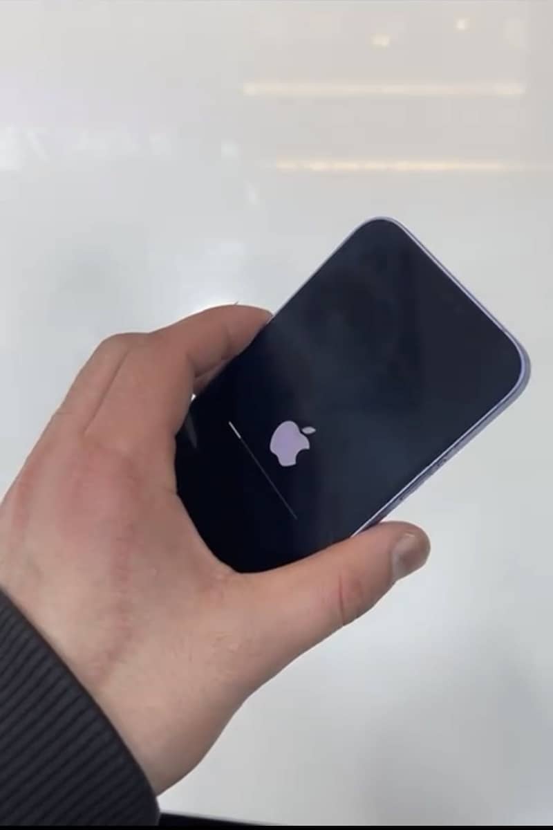 Apple iPhone 12 6