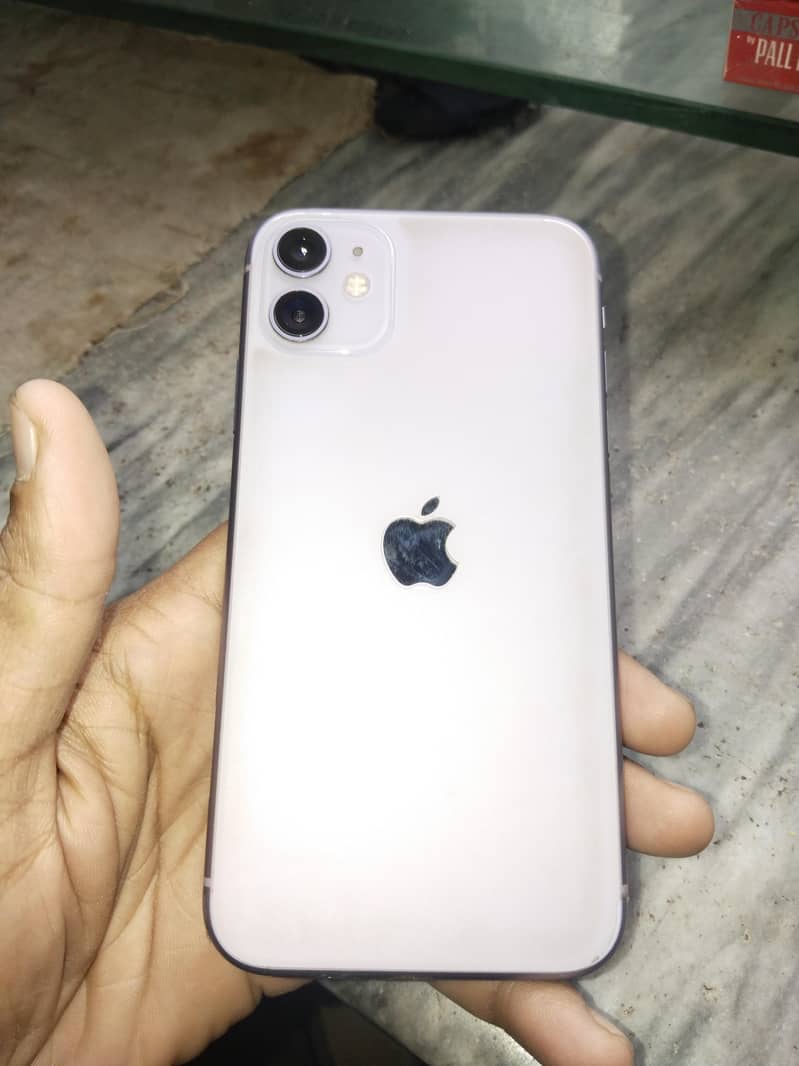 Apple iPhone 11 0