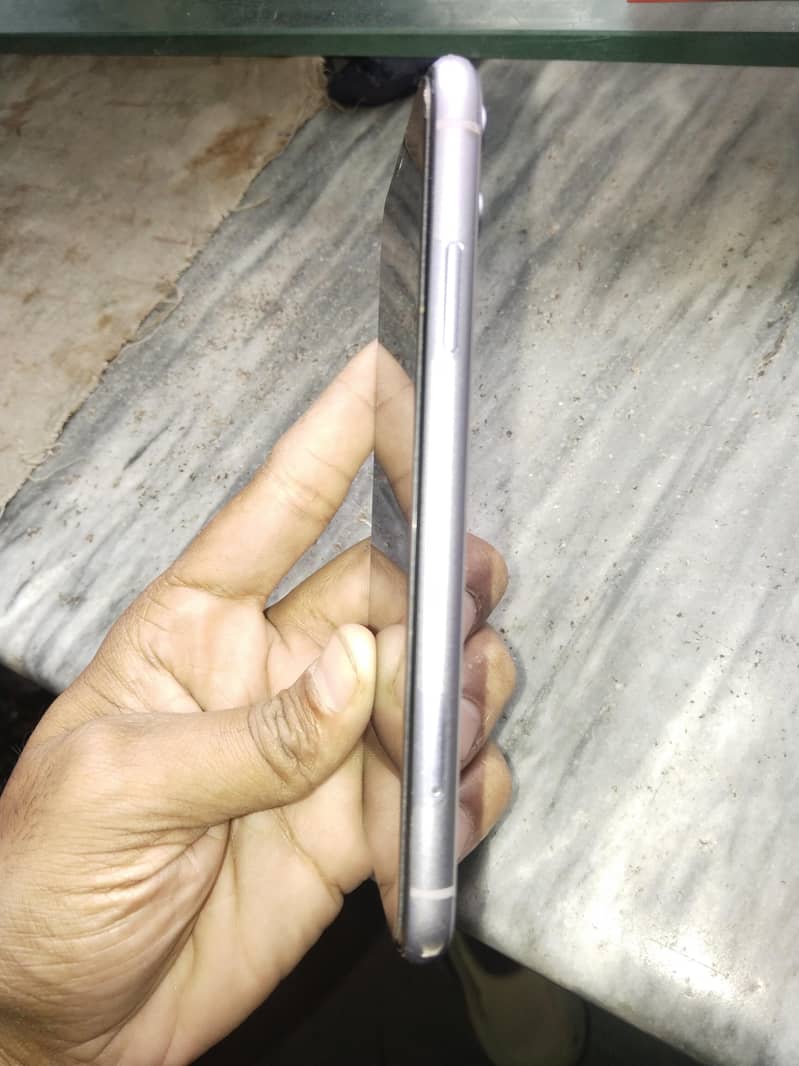 Apple iPhone 11 1