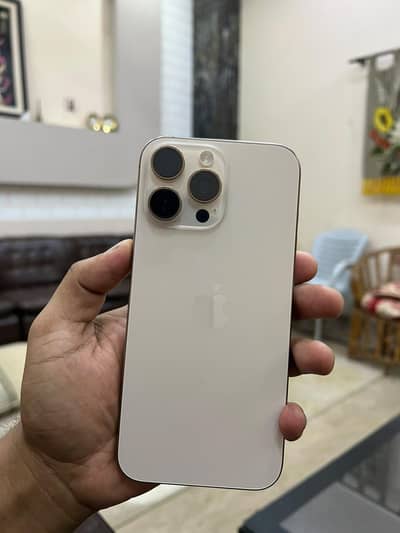 iPhone 16 Pro Max
