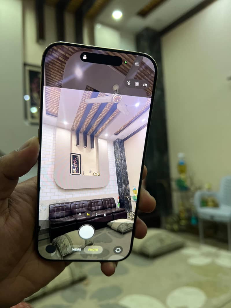 iPhone 16 Pro Max 3