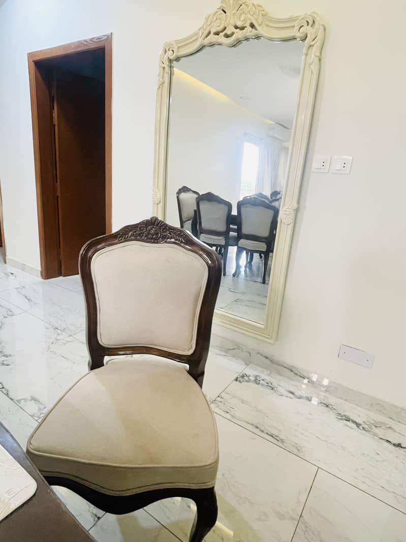 Dining table 8 persons 1