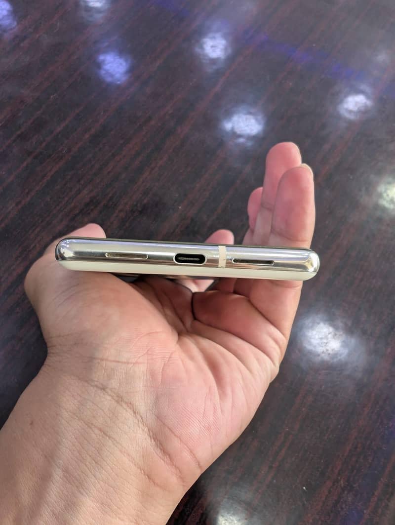 Google Pixel 6 Pro 2