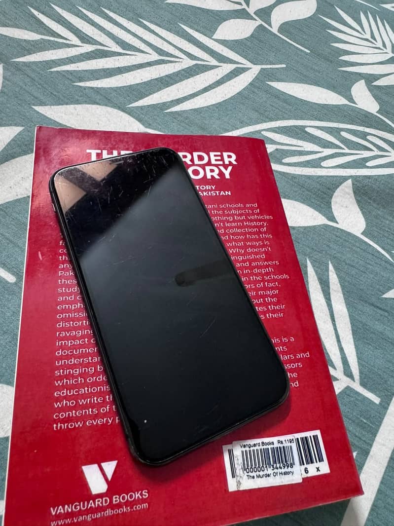 Apple iPhone 11 3