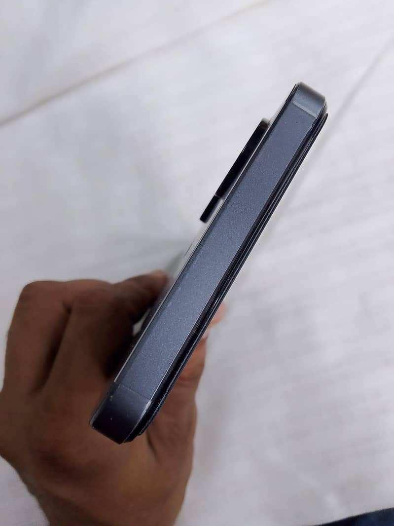 Realme Note 60x 4