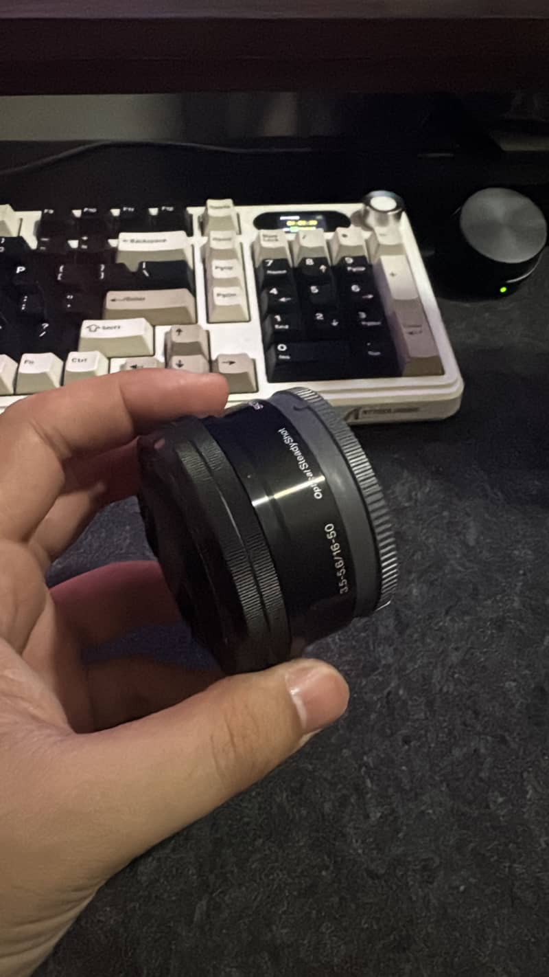 Sony ZV-E10 (Mirrorless Camera) 3