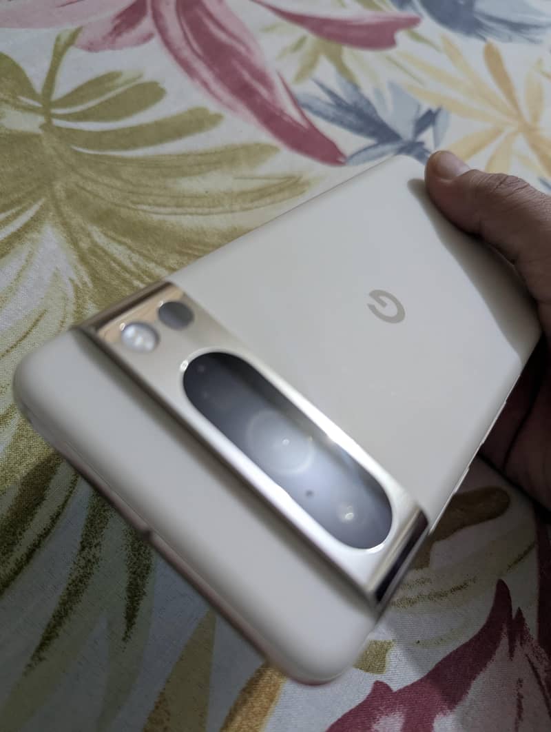 Google Pixel 8 Pro 6