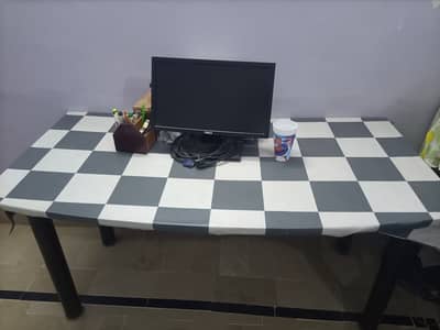 Smart Office Iron Frame Table and Chairs for Sale