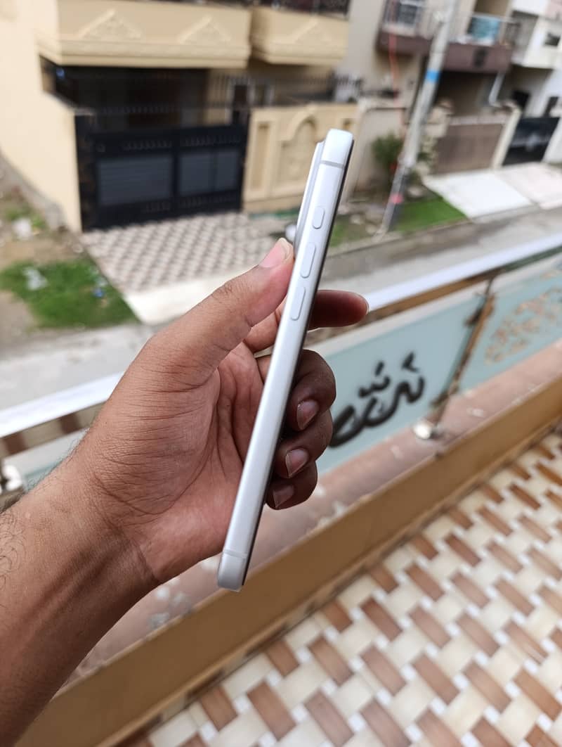 iPhone 17 Pro Max 3