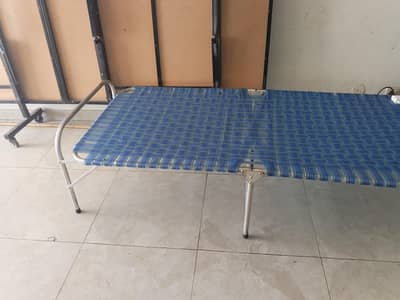 Folding charpaei