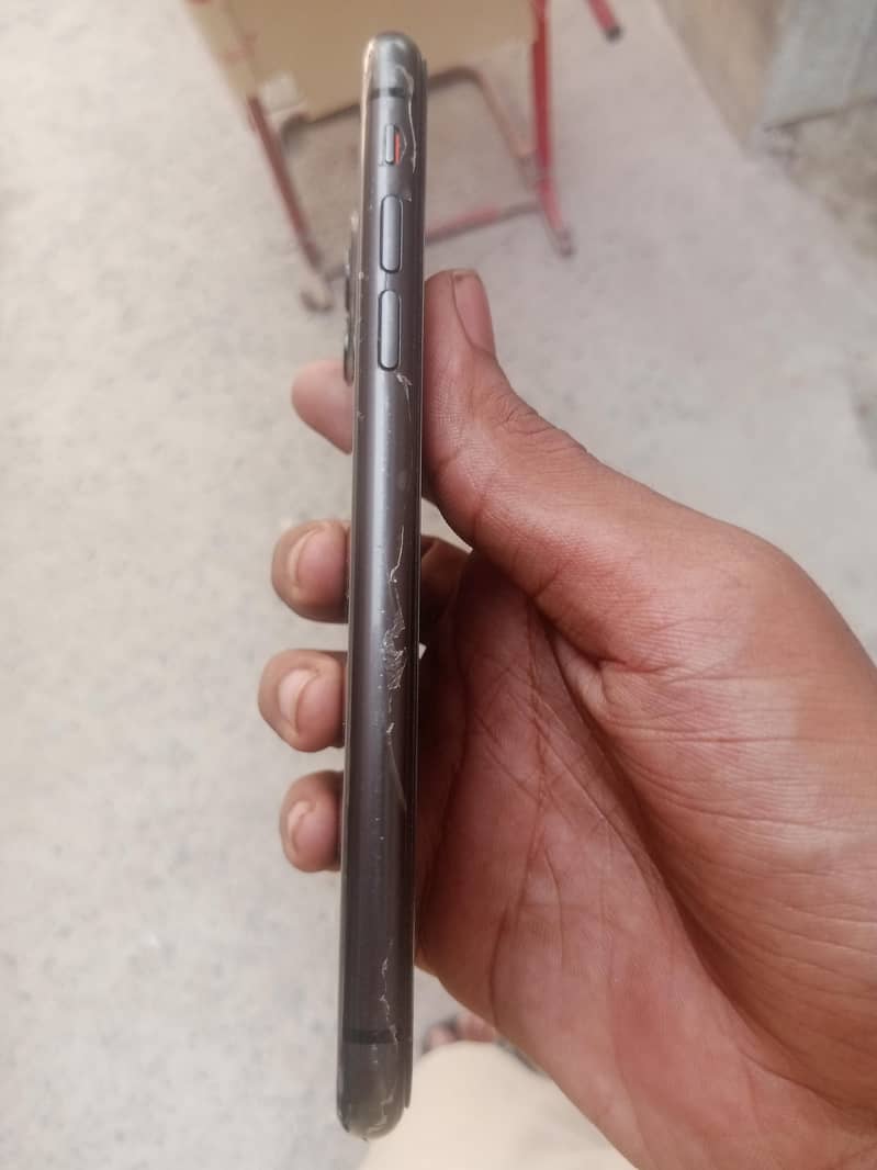Apple iPhone 11 1