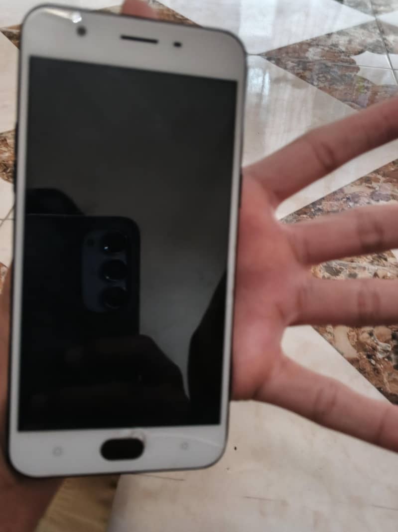 OPPO A57 1