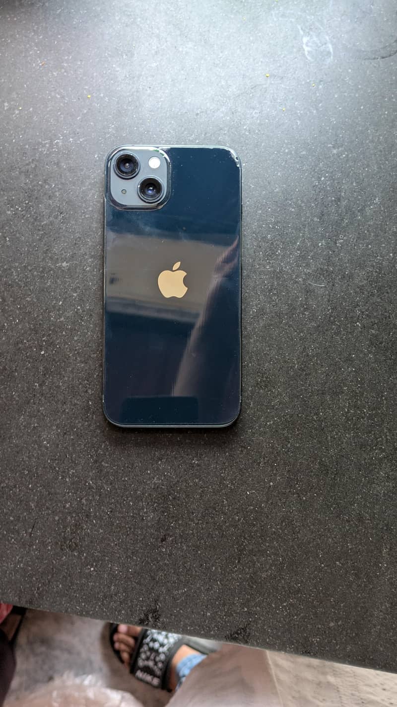 Apple iPhone 13 5