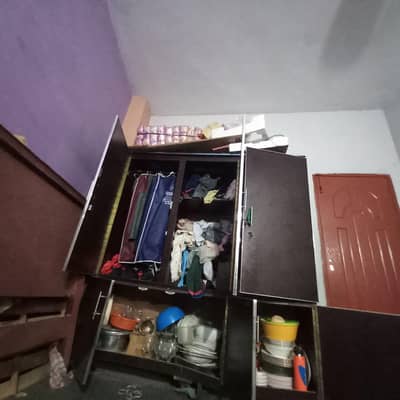 3 Door Wood Alamari