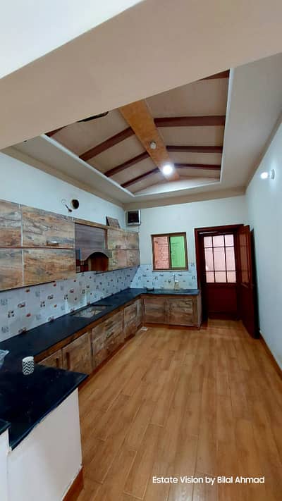 0321 86 10 688 Beautiful 9 Marla house 2 electric meter 1 Sui gas meter 4bedrooms double kitchen double Tv lounge 1 drawing room 1 store big car garage available for rent in Khyaban colony