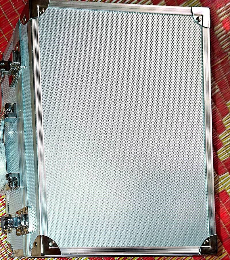 Technic Make Up Box 3