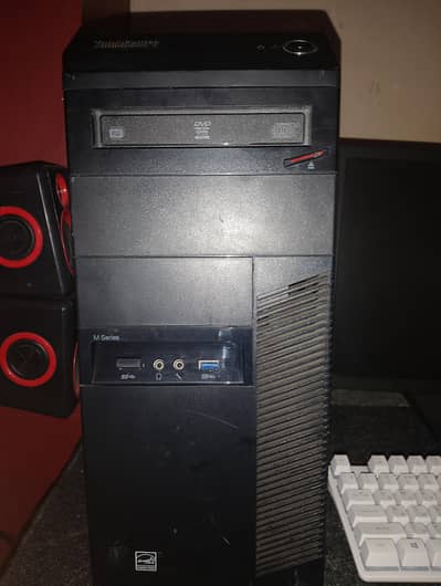 Lenovo thinkcentre M73p Tower 16 GB ram i5 4590 windows 10 pro