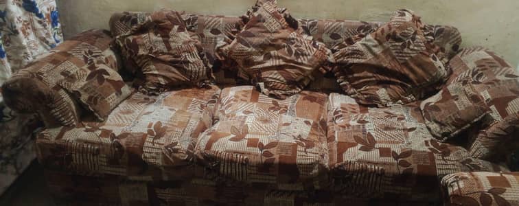 Urgent Sale 3+2+1 Seater Sofa Set Only Rs. 17000 - Bata Pur Lahore