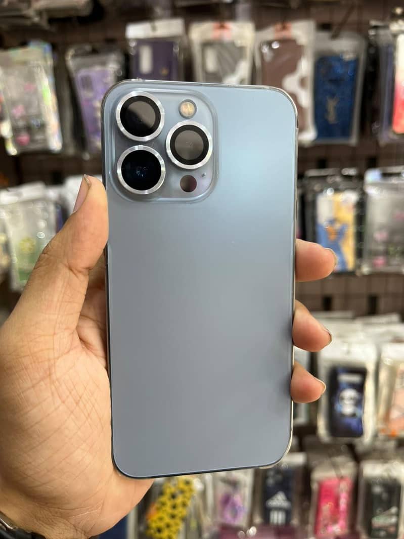Apple iPhone 13 Pro 0