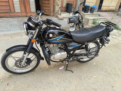 Suzuki GS 150 2024