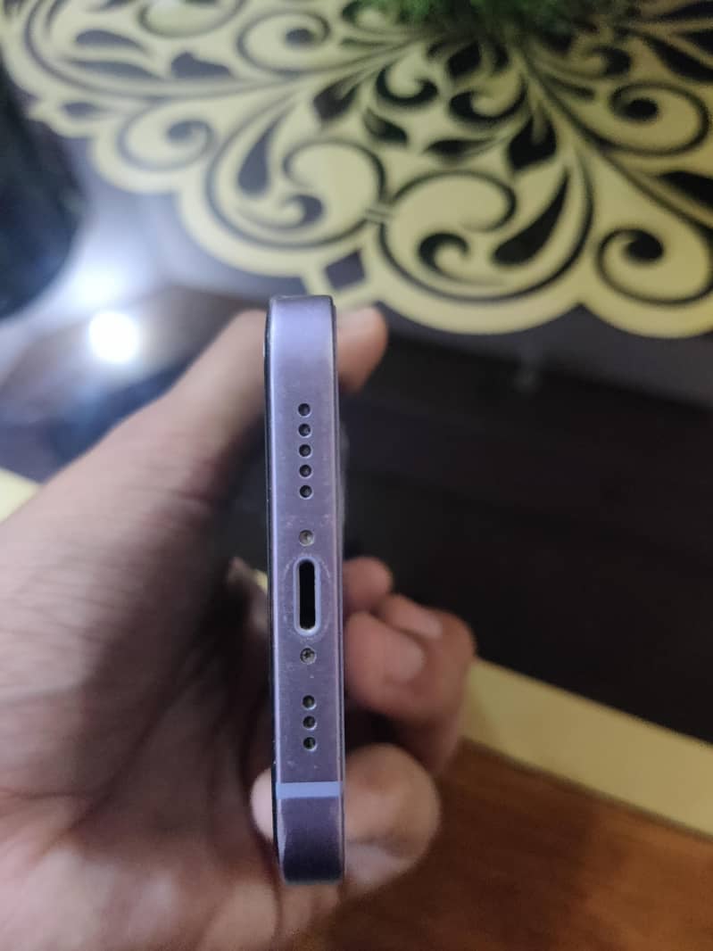 Apple iPhone 12 2
