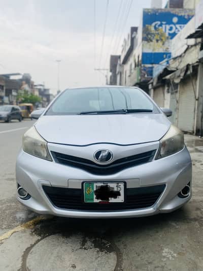 Toyota Vitz 2012/2015