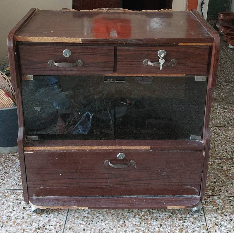 Tv trolley 0