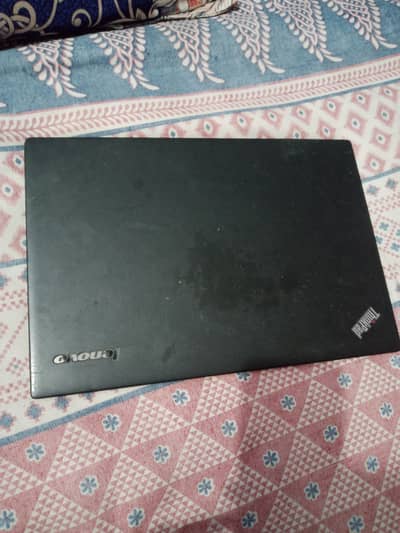 Lenovo Thinkpad pattern 6 in good condition