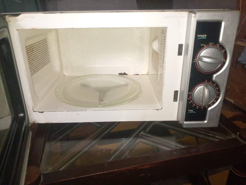 Dawlance microwave oven 2