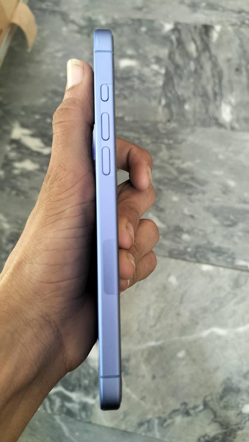Apple iPhone 16 Plus 2
