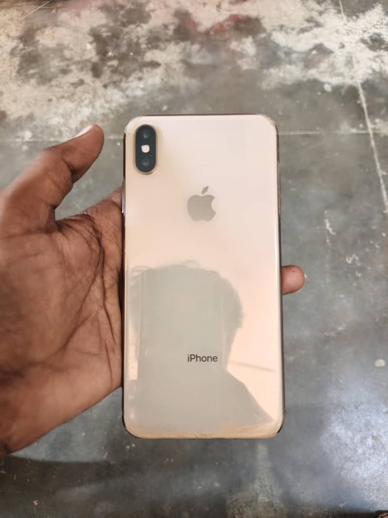 Apple iPhone XS Max 5