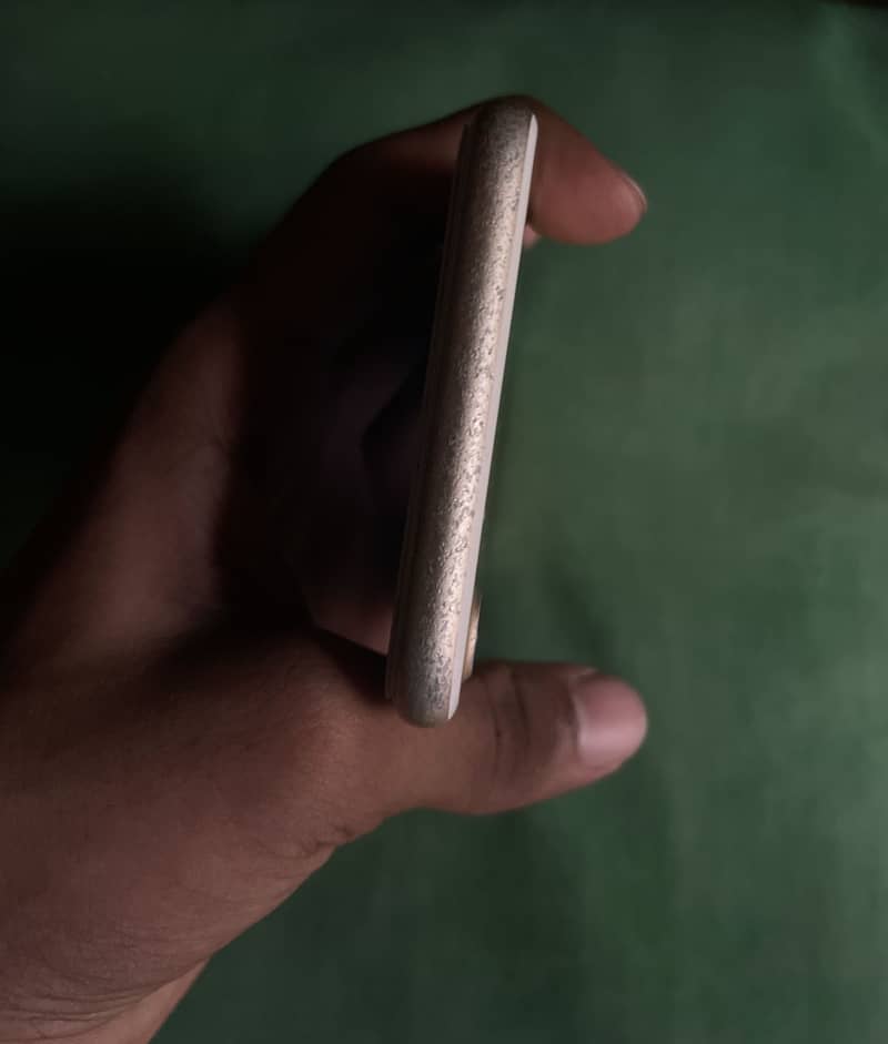 Apple iPhone 7 1