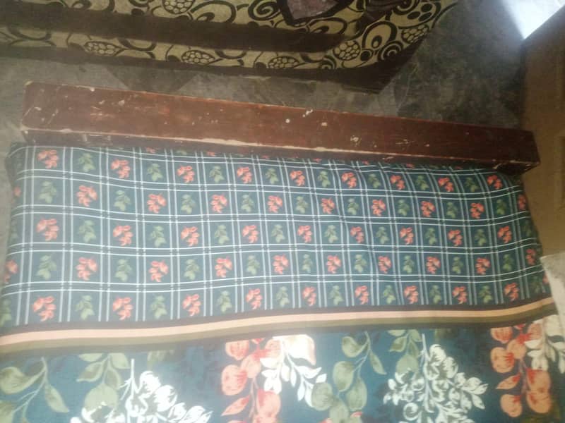 single bed 4