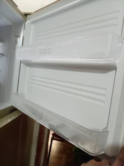 KENWOOD JUMBO SIZE 18 CU FT DOUBLE DOOR REFRIGERATOR FOR SALE