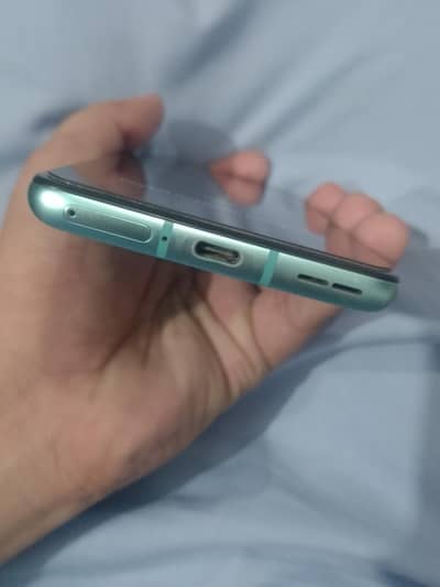 One Plus 8t