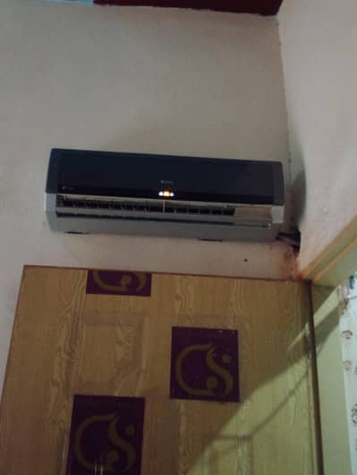 gree 1.5ton ac/DC  inverter