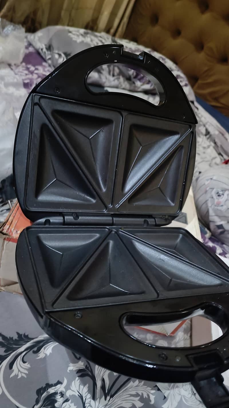 Deuron  Sandwich maker 3