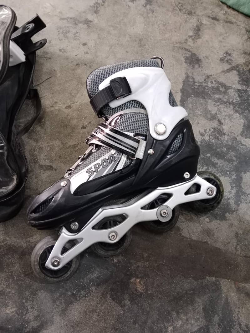 adjustable inline skateing shoes 1